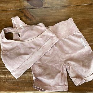 Gymshark Seamless Camo shorts set- Pink